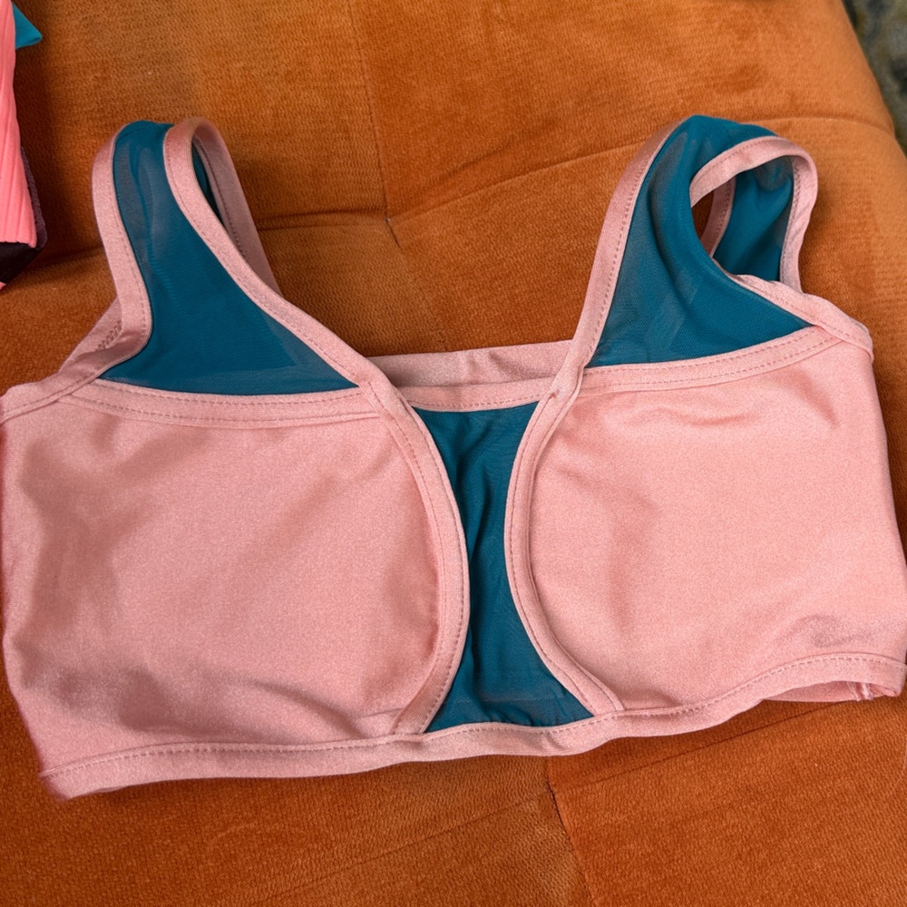 Tiger Friday CXL excellent condition Pink and Teal top